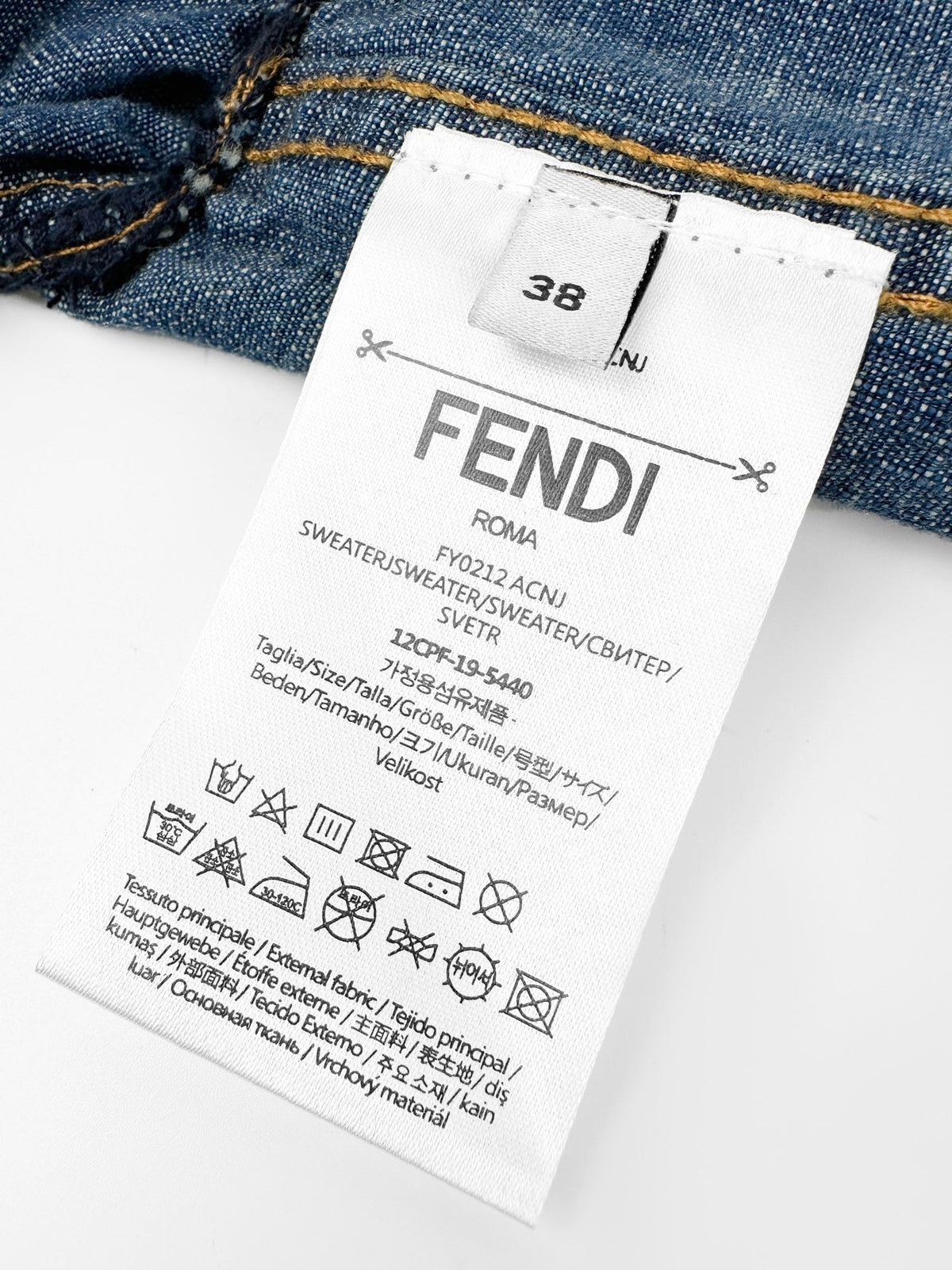 Fendi women’s blue chambray cropped denim jacket