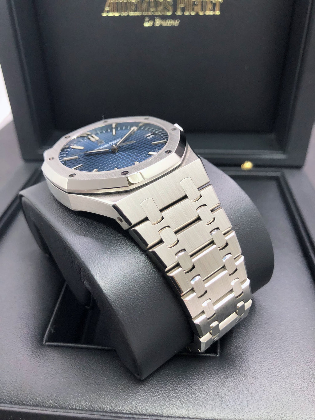 2020 Audemars Piguet Royal Oak Selfwinding 15500ST Watch