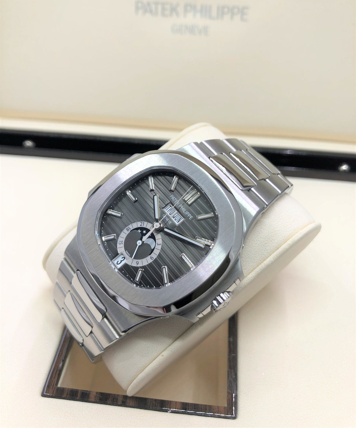 2015 Patek Philippe Nautilus Watch