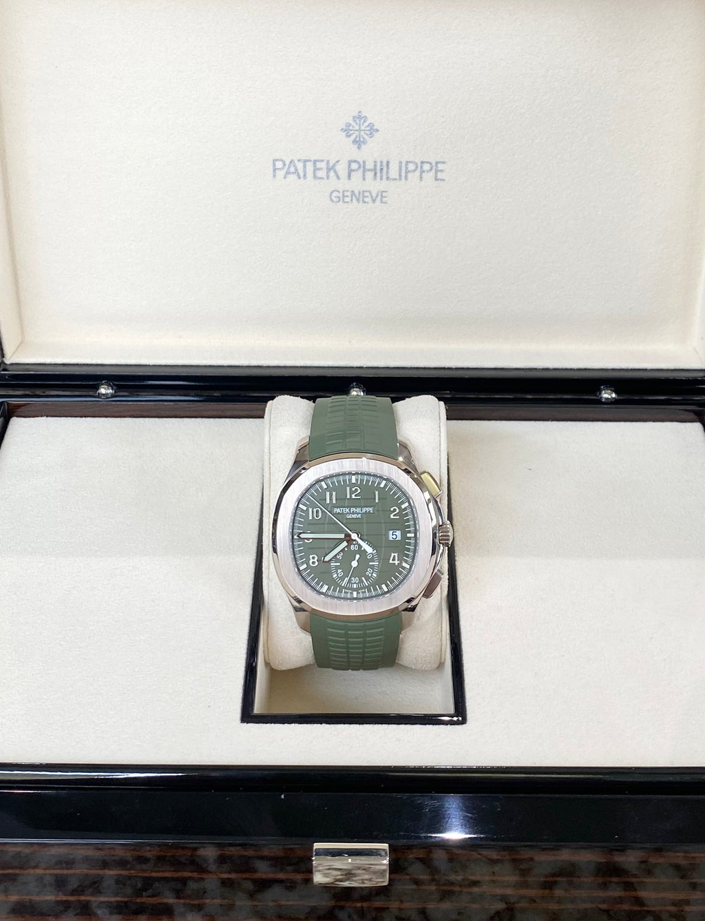 2024 Patek Philippe Aquanaut Self-Winding 5968G-010 Watch