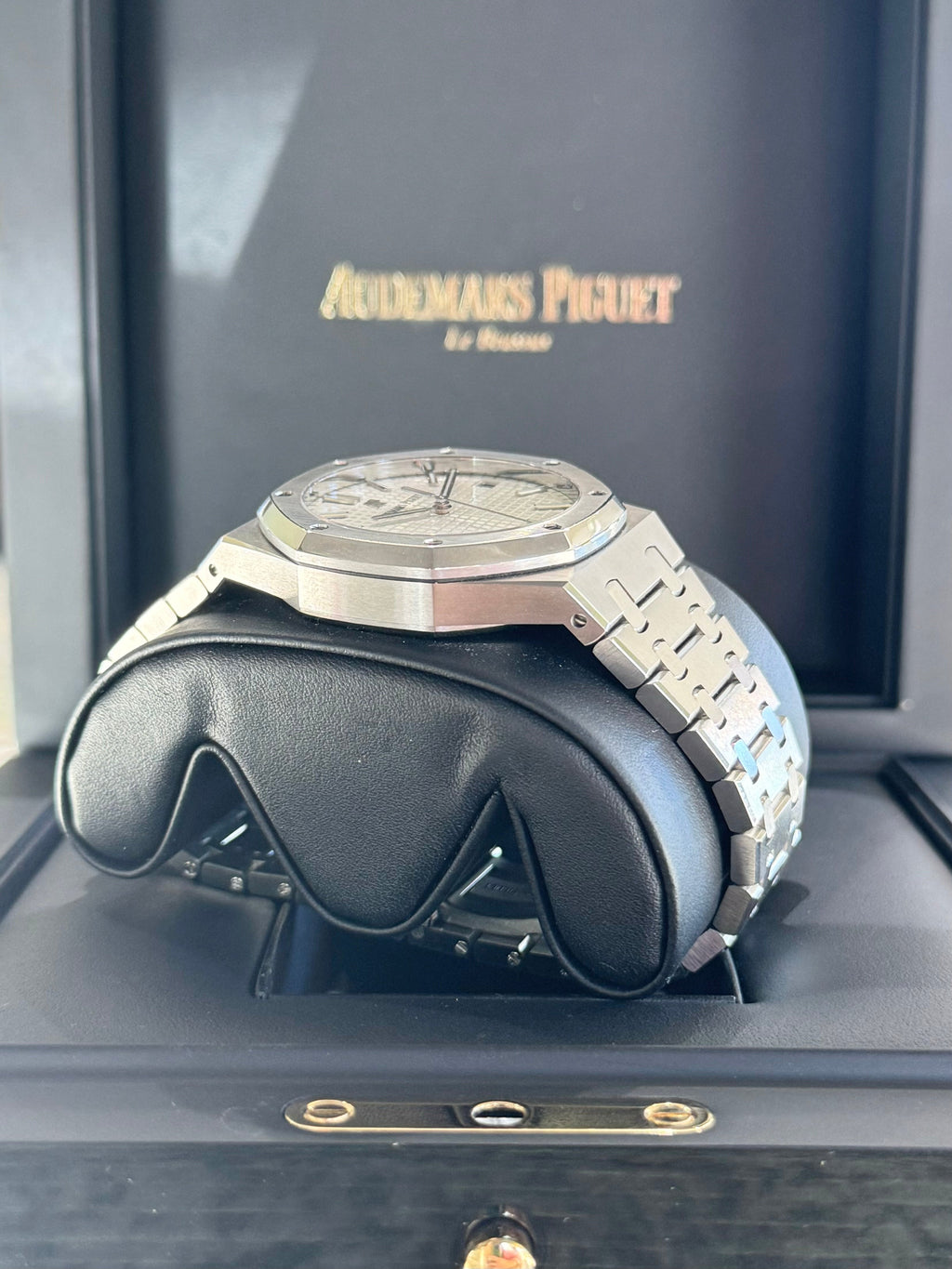 2022 Audemars Piguet Royal Oak Selfwinding 15500ST Watch