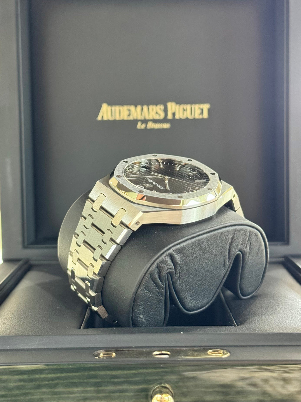 2022 Audemars Piguet Royal Oak Selfwinding 15500ST Watch