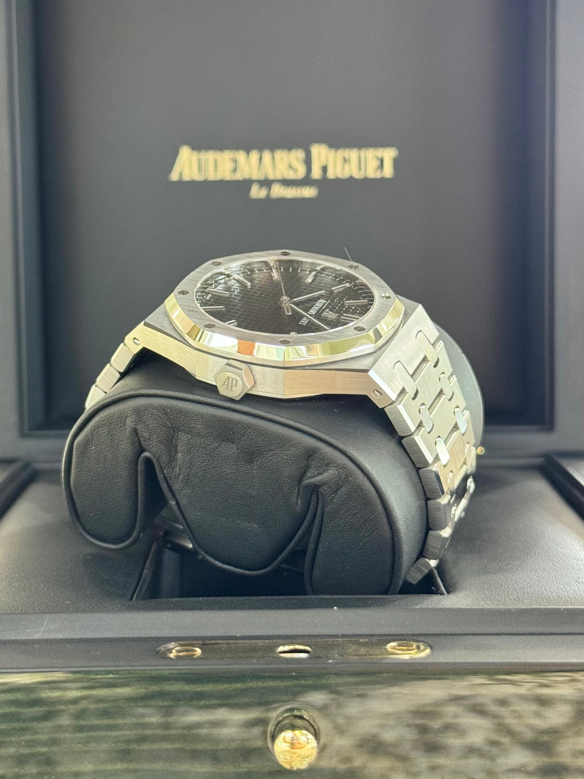 2022 Audemars Piguet Royal Oak Selfwinding 15500ST Watch