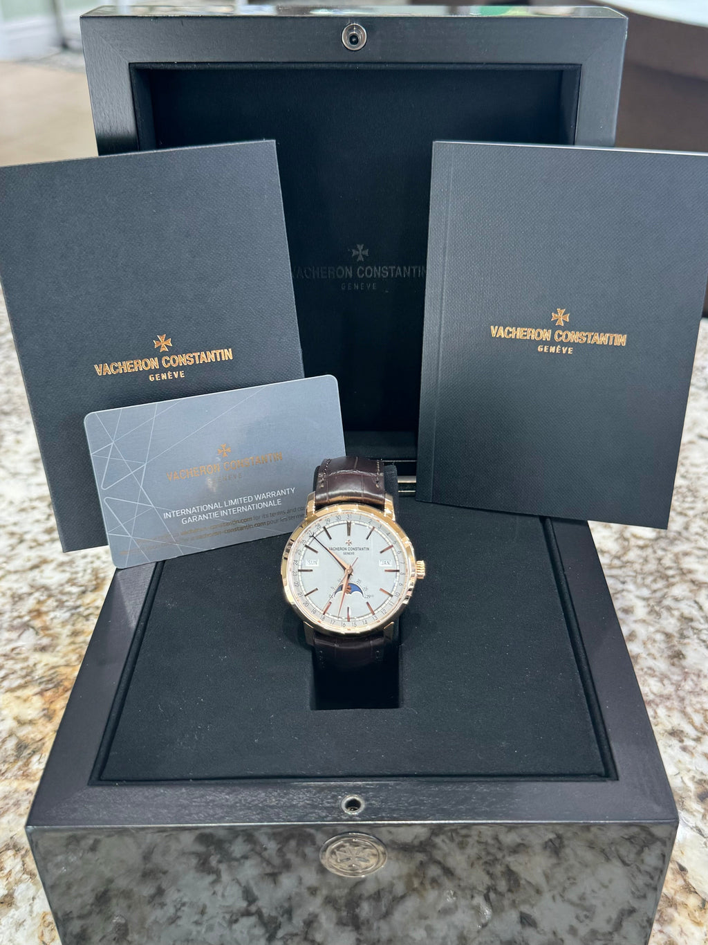 2022 Vacheron Constantin Traditionnelle Complete Calendar 4010T/000R-B344 Watch