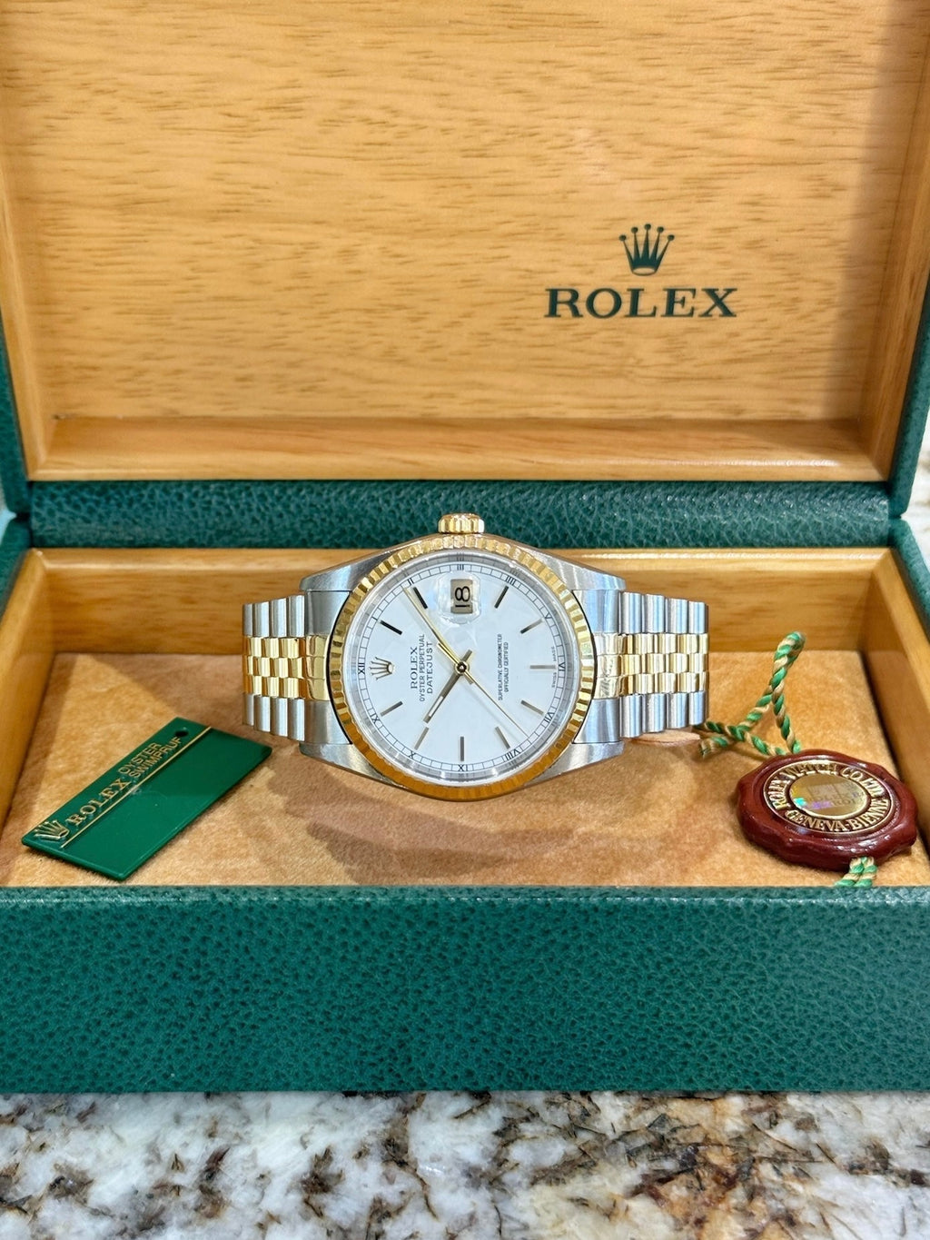 2002 Rolex Datejust 36 16233